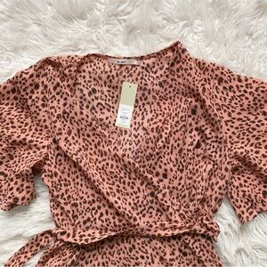 ❌ SOLD! NWT Francescas Cheetah Leopard Print Blouse